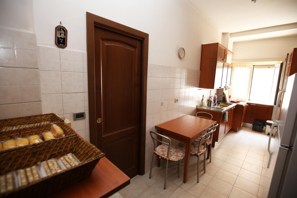 Anastasio II Bed & Breakfast Rzym Pokój zdjęcie